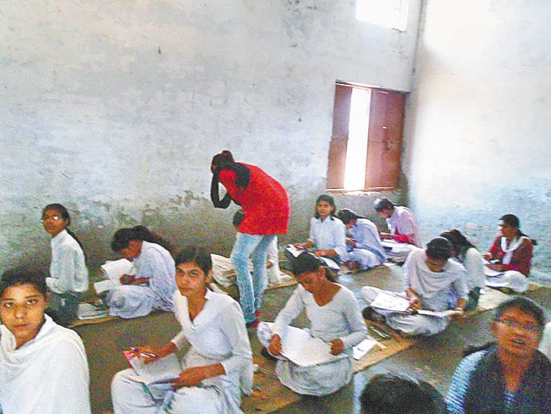 retall exam centre & paper canceled demand
