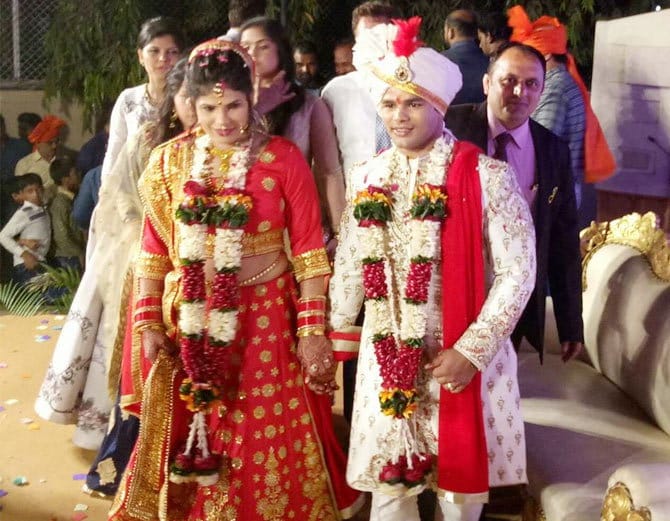 wrestler narsingh yadav got married with wrestler shilip sheoran, unseen photos of marriage 