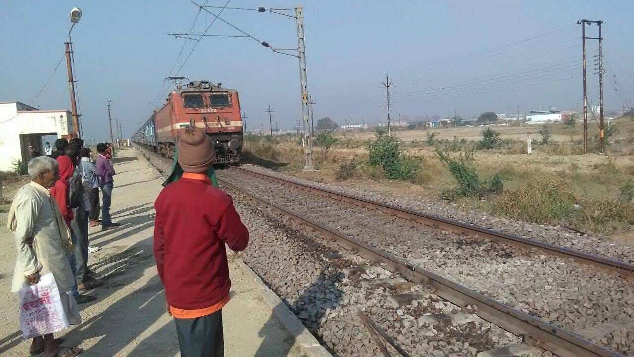 senior officer missing after railway track braking news