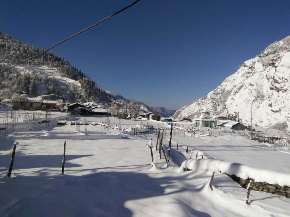 snowfall on holi at kedarnath