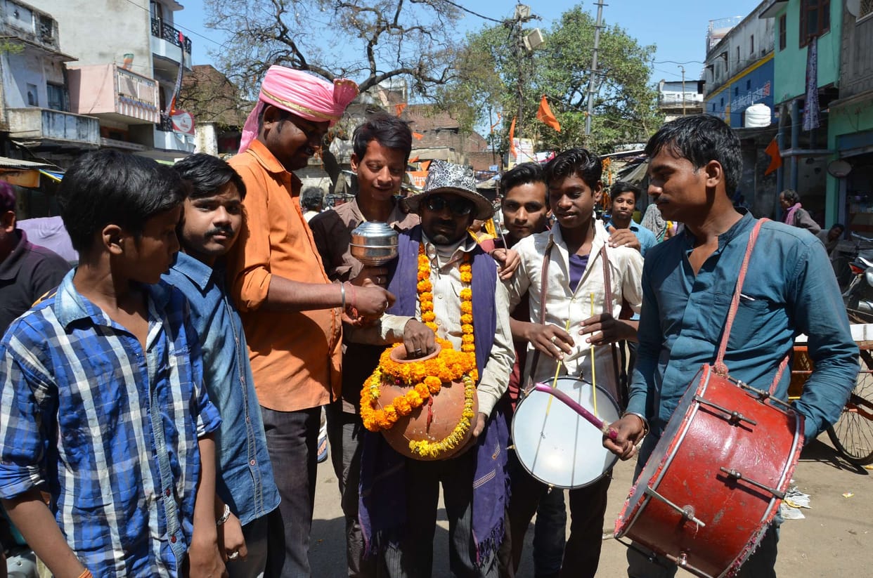 Do not Hear Traditional Holi Songs