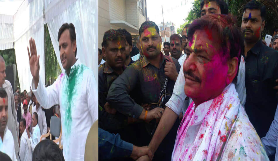 split of samajwadi family on holi