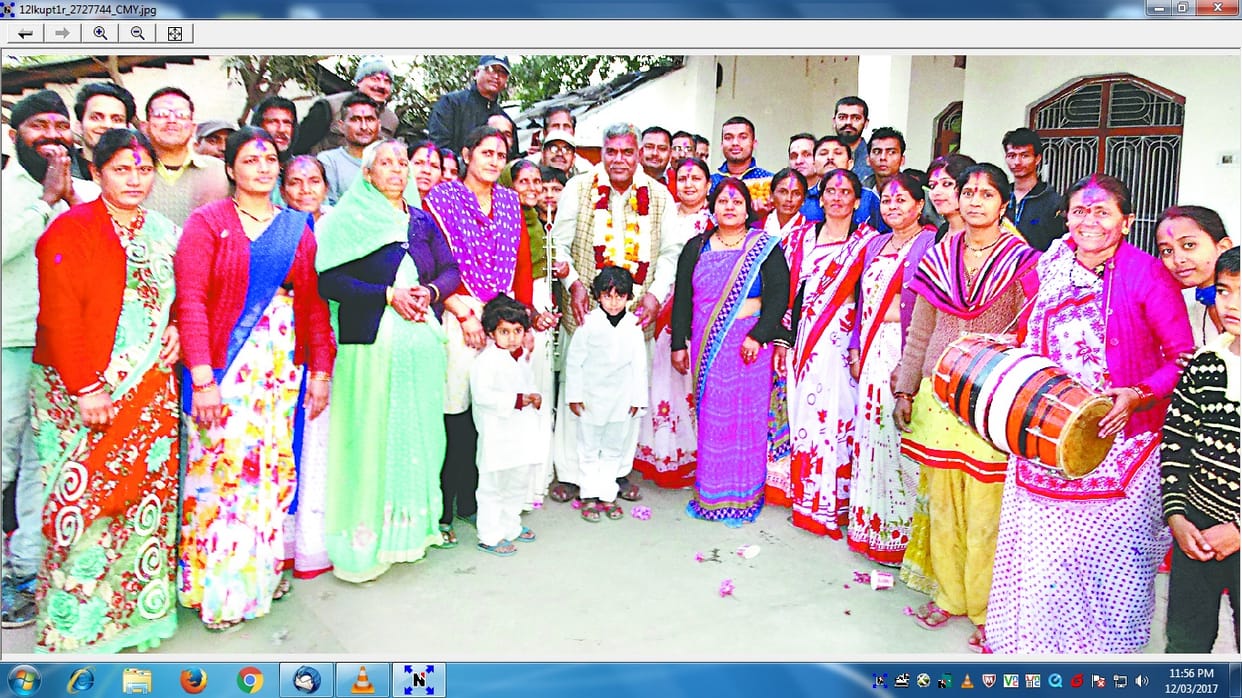 MLA in holi