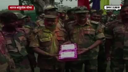 India, Bangladesh border guards celebrate Holi 