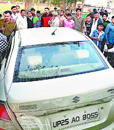 Uncontrollable car collides with four youths and hits the tree