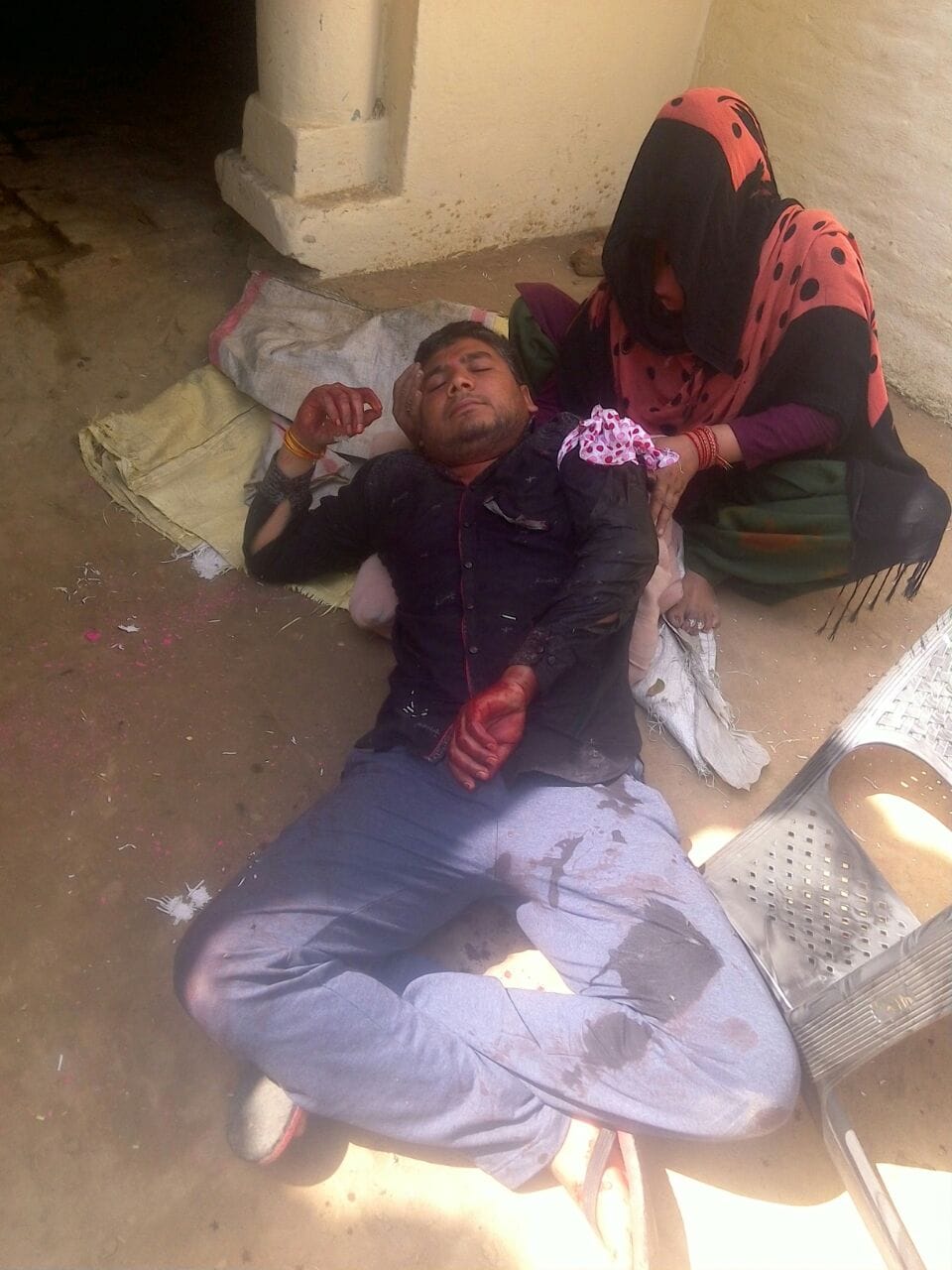 Two-faced face here, stone-firing, the situation of two is bad