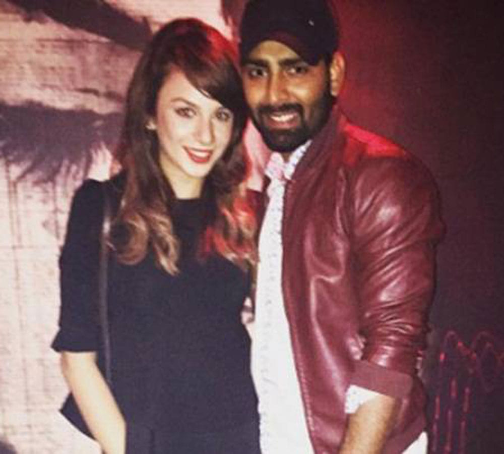 Bigg Boss 10 WINNER Manveer Gurjar and Nitibha Kaul caught KISSING at a party