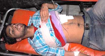 Bloody holi on the occasion of Dulhandi, the death of a gunfire, a death