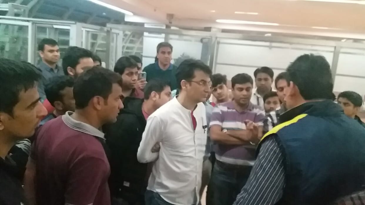 150 passengers stuck due to technical flaw in flight
