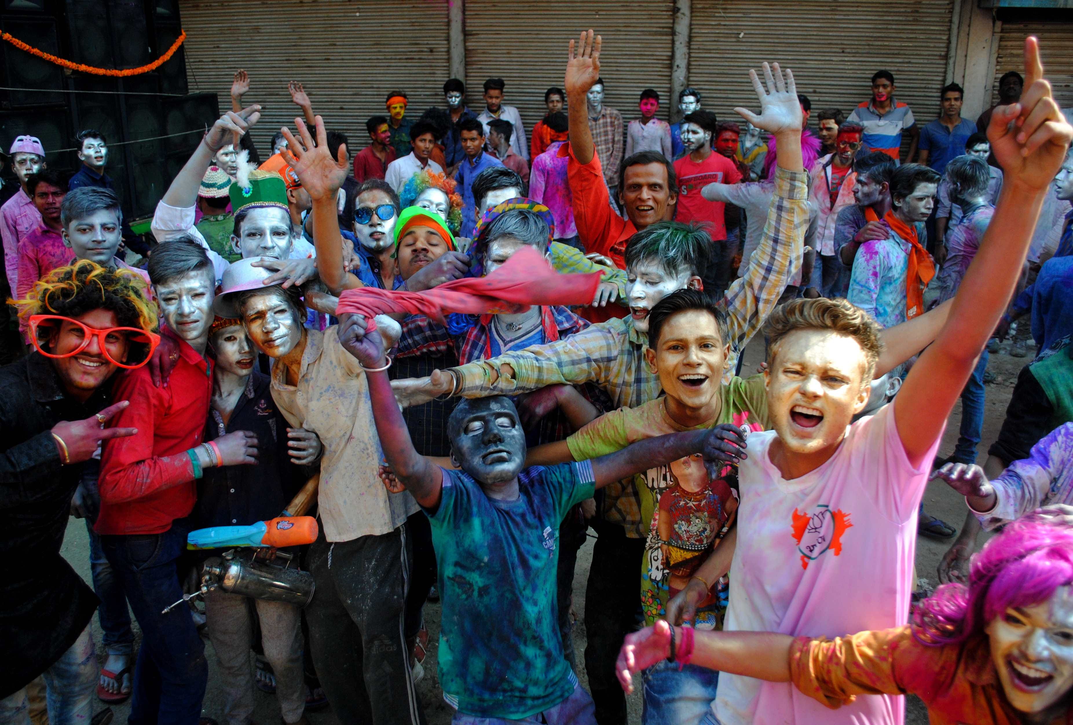 banarasi holi is very special konw about it