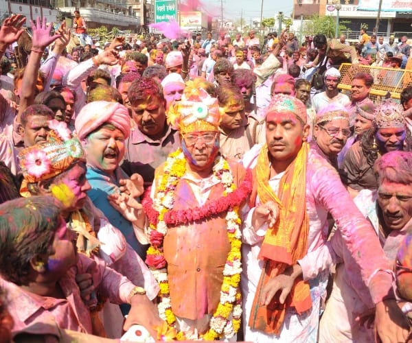  BJP leaders celebrate holi in Lucknow.