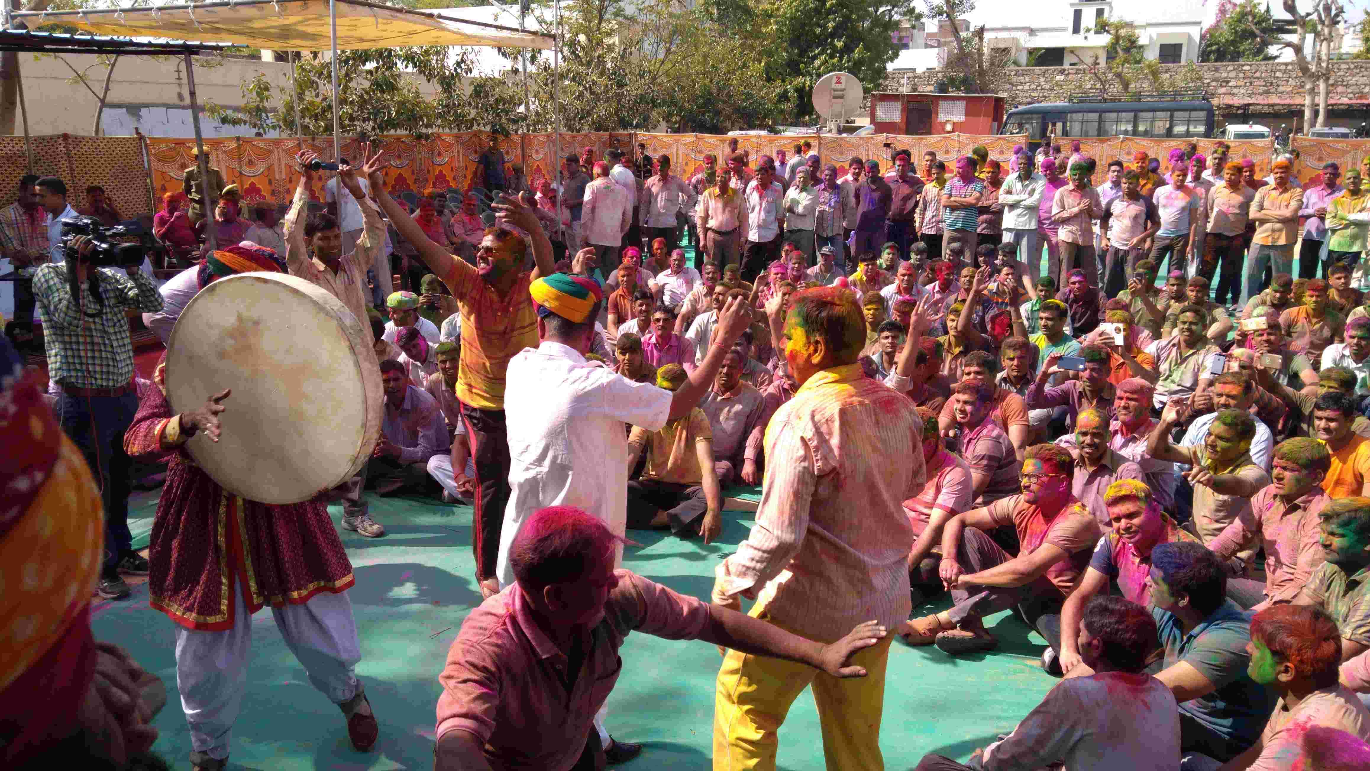 holi celebration of jaipur police