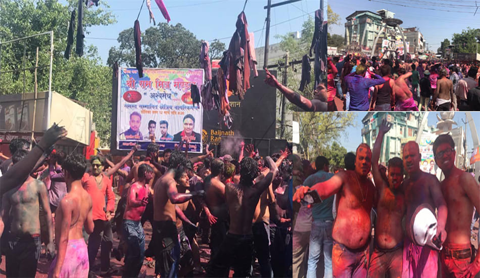 view photos of the world famous kanpur kurtafaad holi