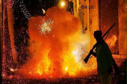 unique holi celebration in udaipur rajasthan 
