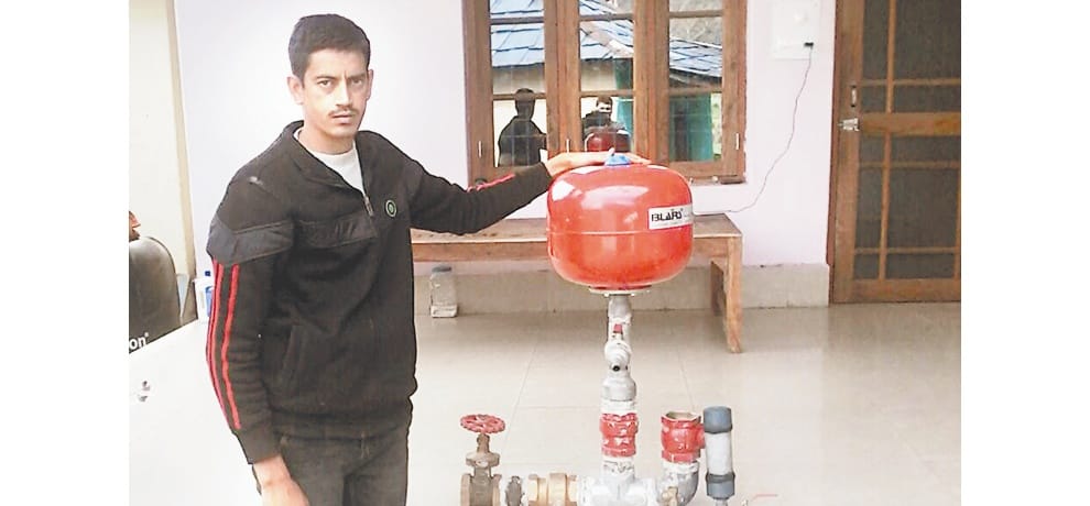 vijay invented a pump for water supply need no electricity 