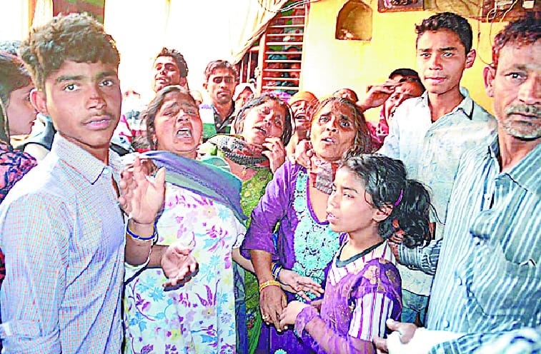Muzaffarnagar riots kill three, including murder