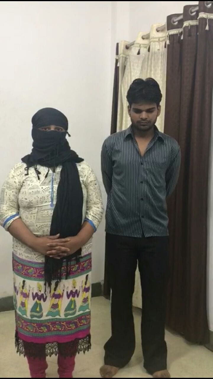 Blackmailer girl and her cullieg arrested in pratap nagar thana, jaipur