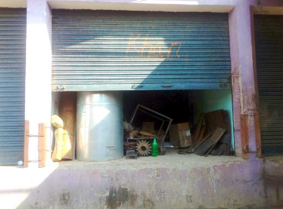 Shop Shutter Cut Thousand Thieves