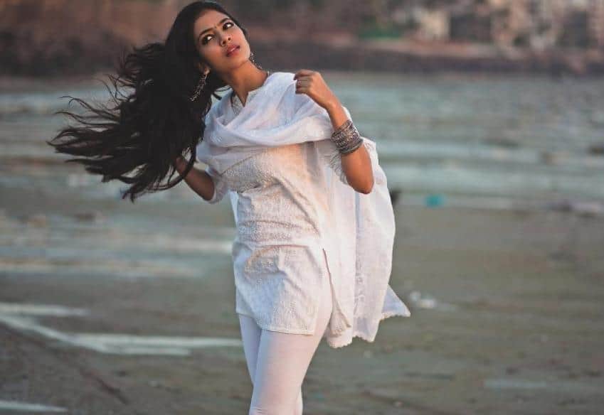 Malyalam actress Malavika Mohanan replaces Deepika Padukone in Majid Majidi's 'Beyond The Clouds'