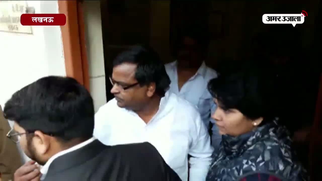 गायत्री प्रजापति