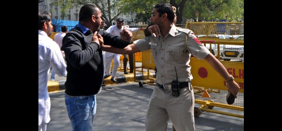 inlo, sansad march, lathicharge, delhi
