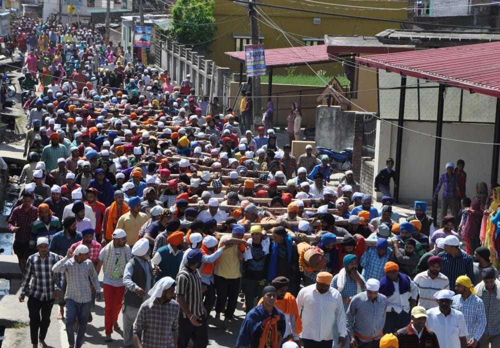 preparation for jhande ji mela in darbar sahib