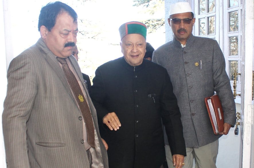 Virbhadra Singh Reaction on Congress Defeat in UP Election.