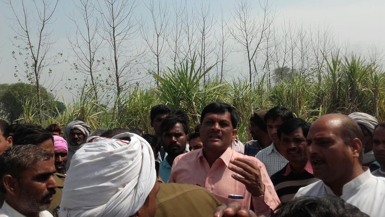 On the murder of the student, family did the road jam, sloganeering against administration 