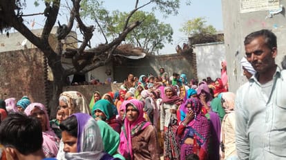 On the murder of the student, family did the road jam, sloganeering against administration 