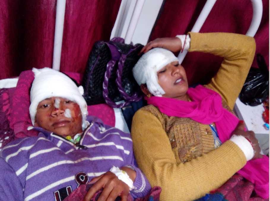 11 people injured in accident
