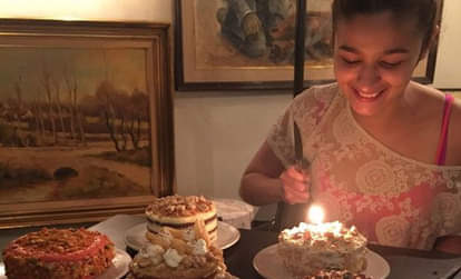Alia Bhatt celebrate his 24th birthday