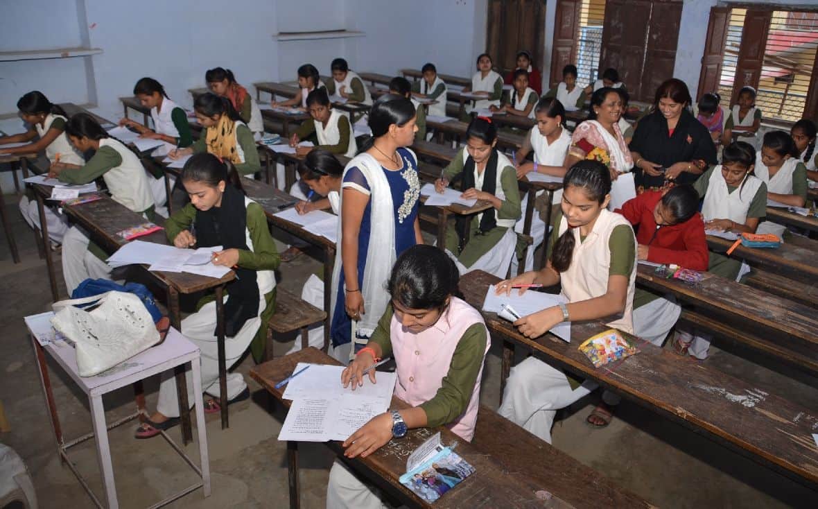 up board examination, Thousands students leave board exam in Bijnor district of UP