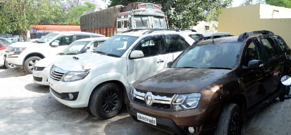  trace the owners of the vehicles for security