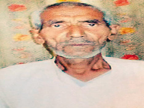 Old man kills by the door