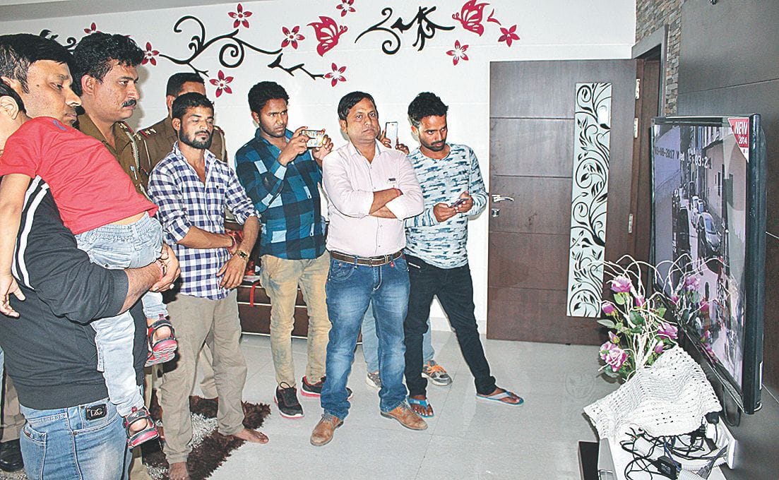   12 rounds of fire at BJP's house