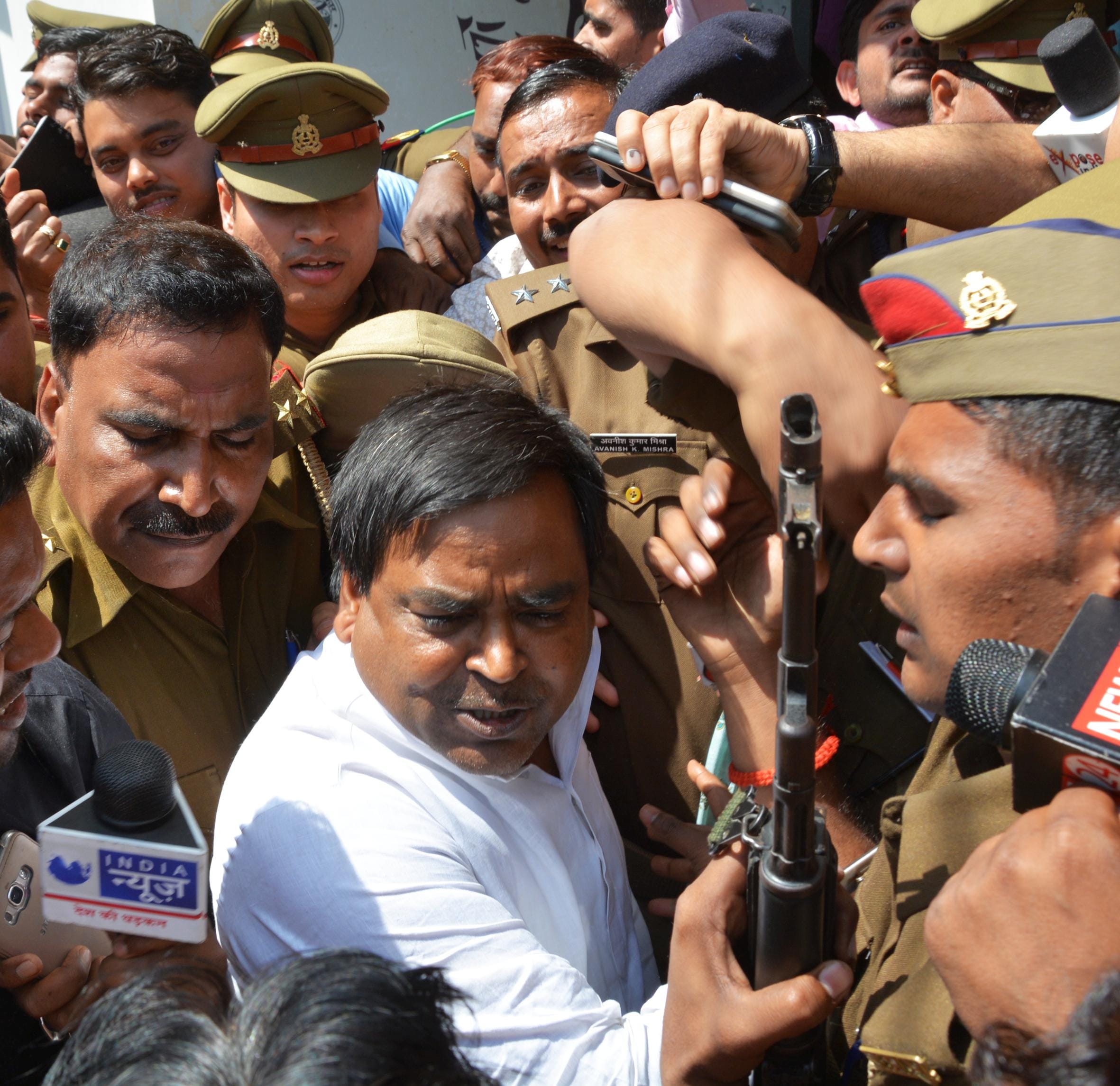 gayatri prajapati gave statement to ssp