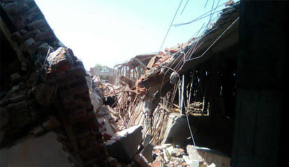 a cold storage building collapse at kanpur 