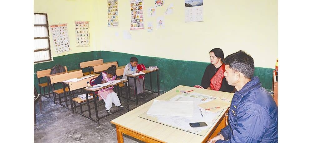 chungikhana school in shimla where only two students under two teachers