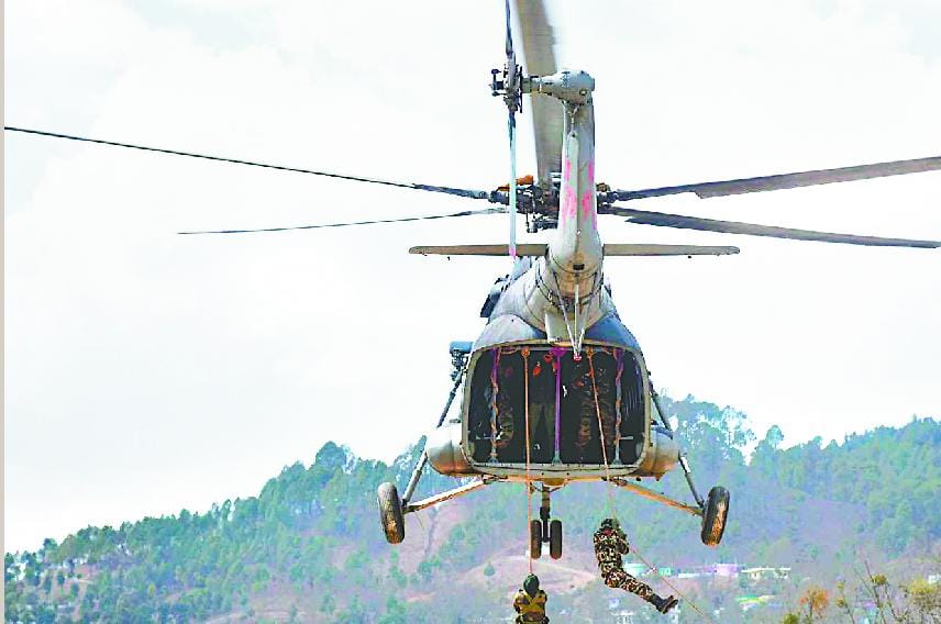 Soldiers used to land in helicopter