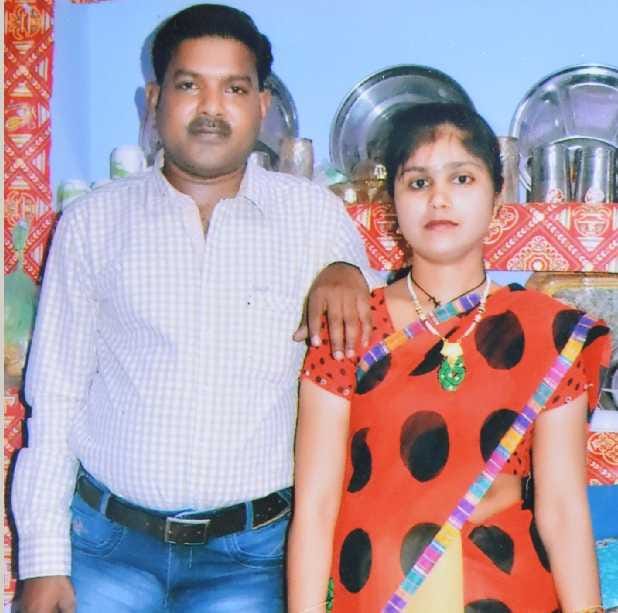 Burning woman, husband scorching in the fire