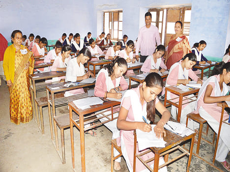 Dreaded by Hindi, 15929 did not come to the examination