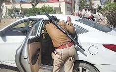 hathiyaron ke saudagaron ki chhanbeen shuru