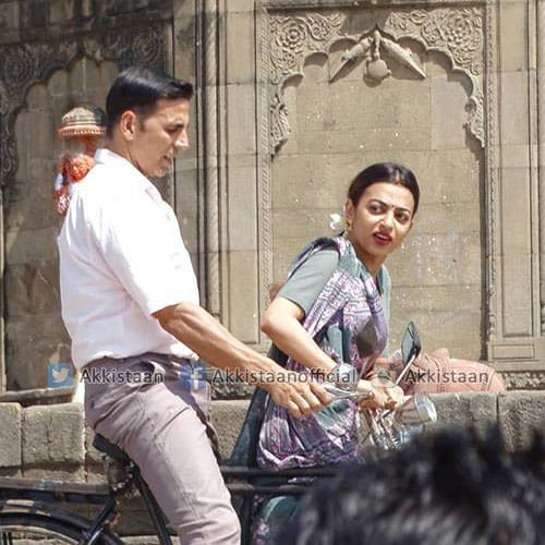 Akshay Kumar And Radhika Apte Shoots For A Song For Film Pad Man