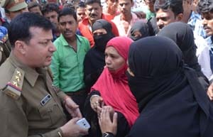 Stress in Satti Chaura, Women's Ruckus
