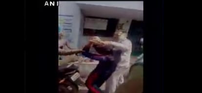 15 policemen suspended after liquor drink video got viral in gwalior