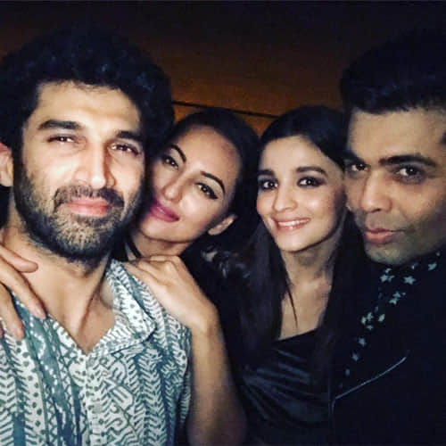 Alia Bhatt $ varun Dhawan Celebrates Success Of Badrinath Ki Dulhania With Friends