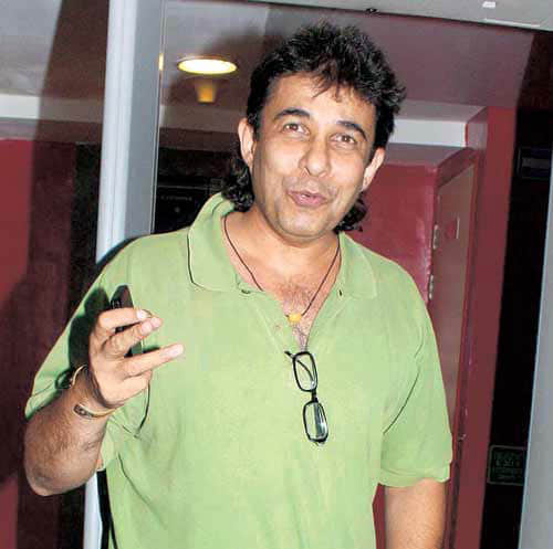 FlashBack : Actor director Deepak Tijori unknown facts
