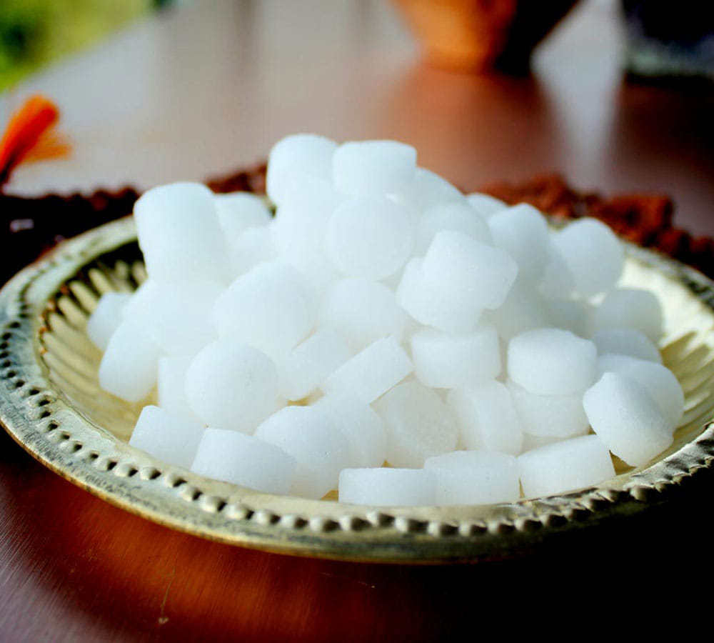 7 amazing benefits of camphor