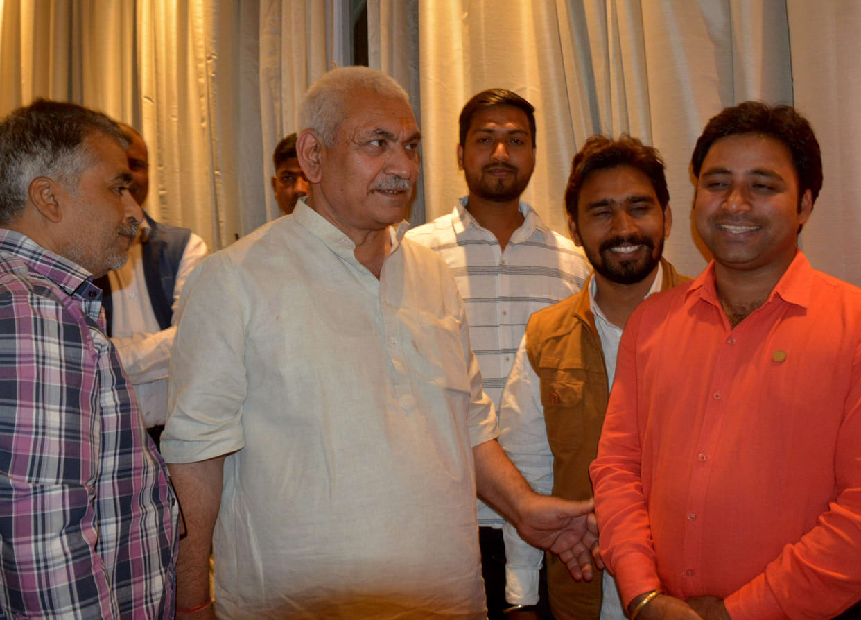 manoj sinha give exclusive comment after varanasi arrived