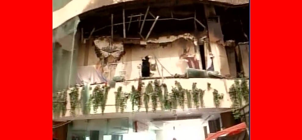 mahendra singh dhoni survives fire accident in his delhi hotel, sports kit burnt